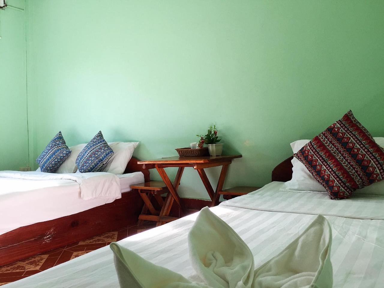 Mao Phasok Riverside Guesthouse Luang Prabang Exterior photo
