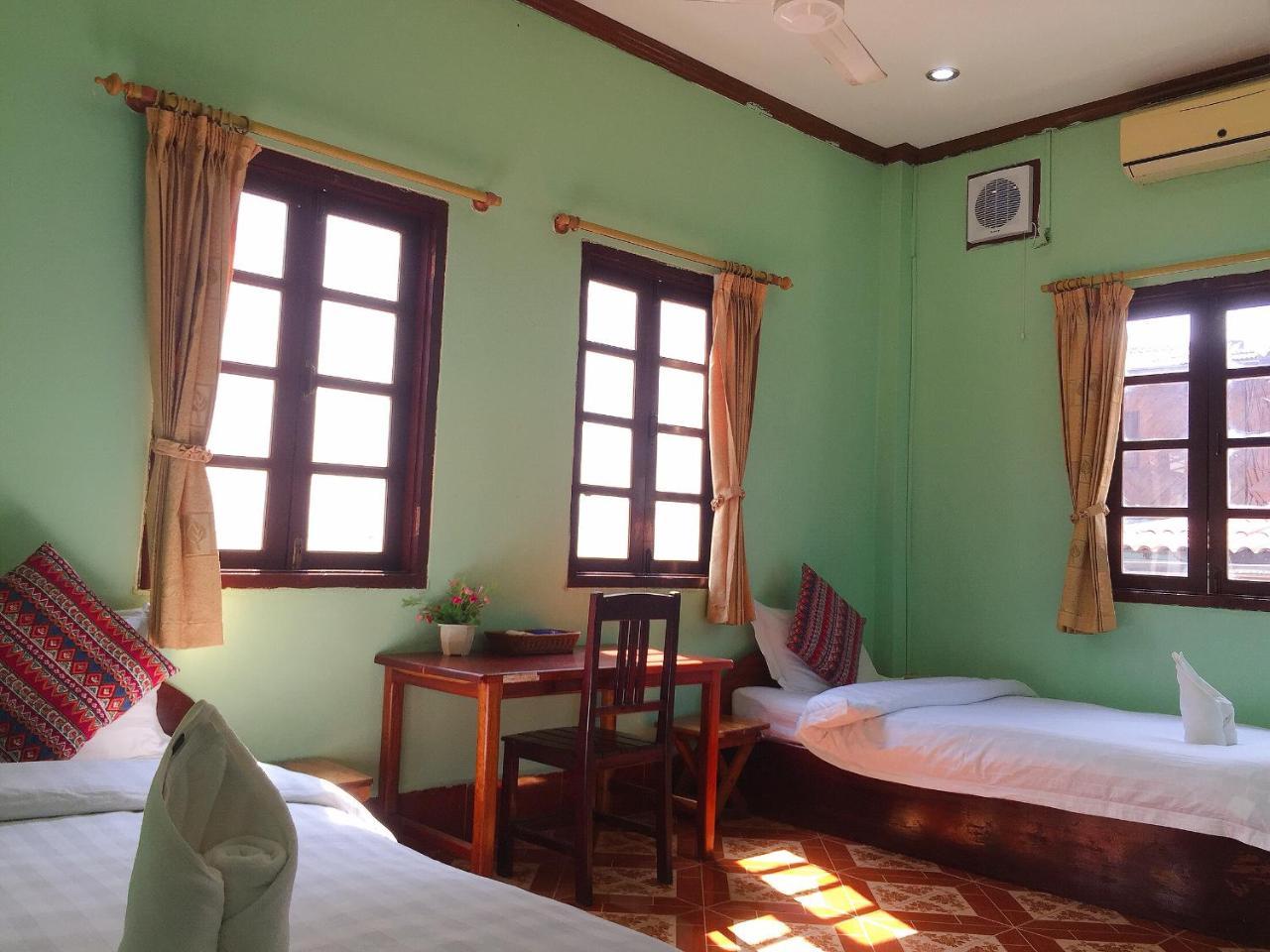 Mao Phasok Riverside Guesthouse Luang Prabang Exterior photo