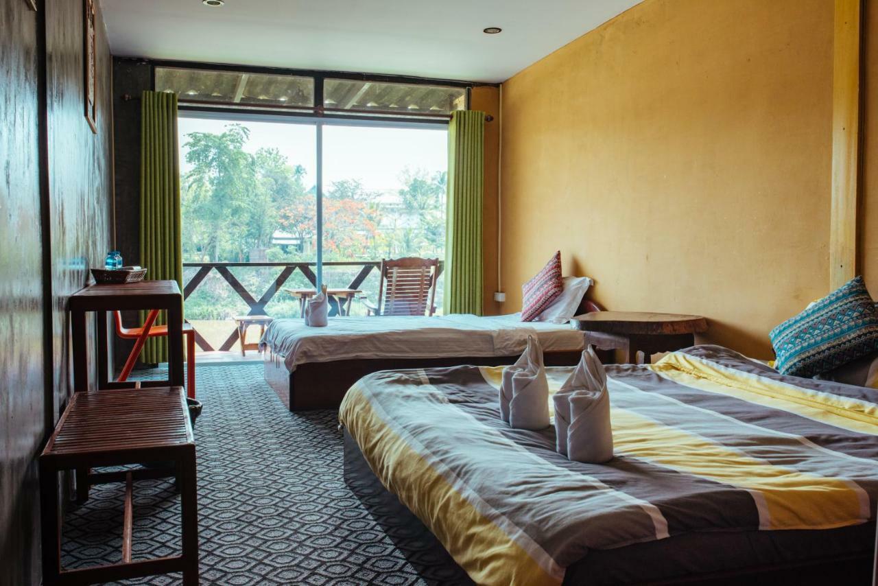 Mao Phasok Riverside Guesthouse Luang Prabang Exterior photo