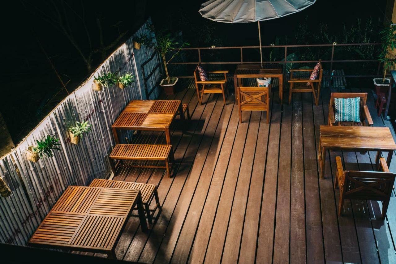 Mao Phasok Riverside Guesthouse Luang Prabang Exterior photo